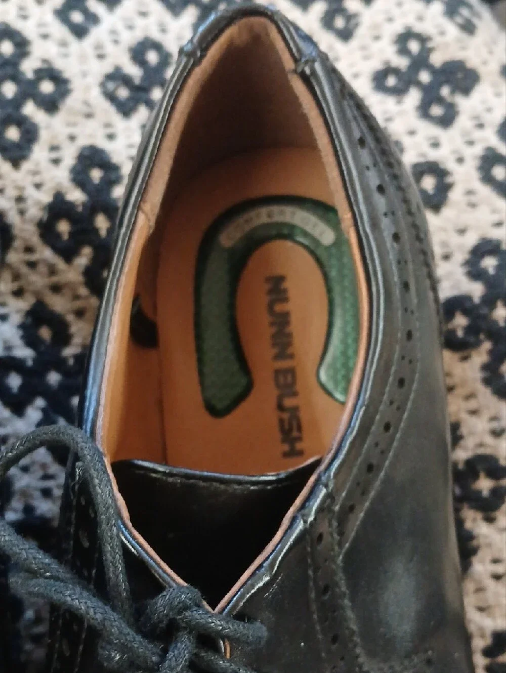 Nunn Bush Black Leather Cap-Toe Lace-Up Oxfords